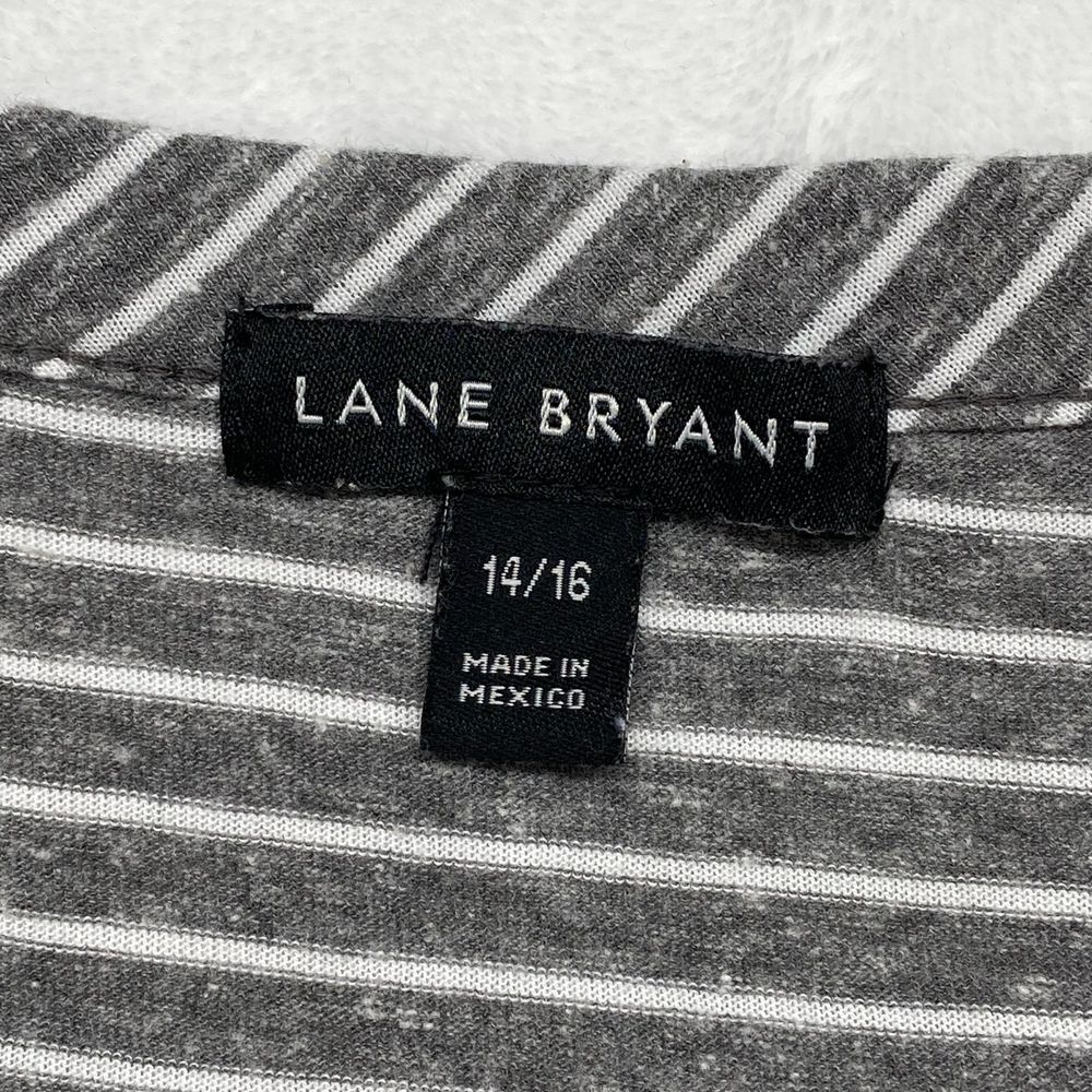 Lane Bryant Knit Top Size 14/16 grey White Stripe Sleeveless‎ Tie front tank top - Picture 2 of 9